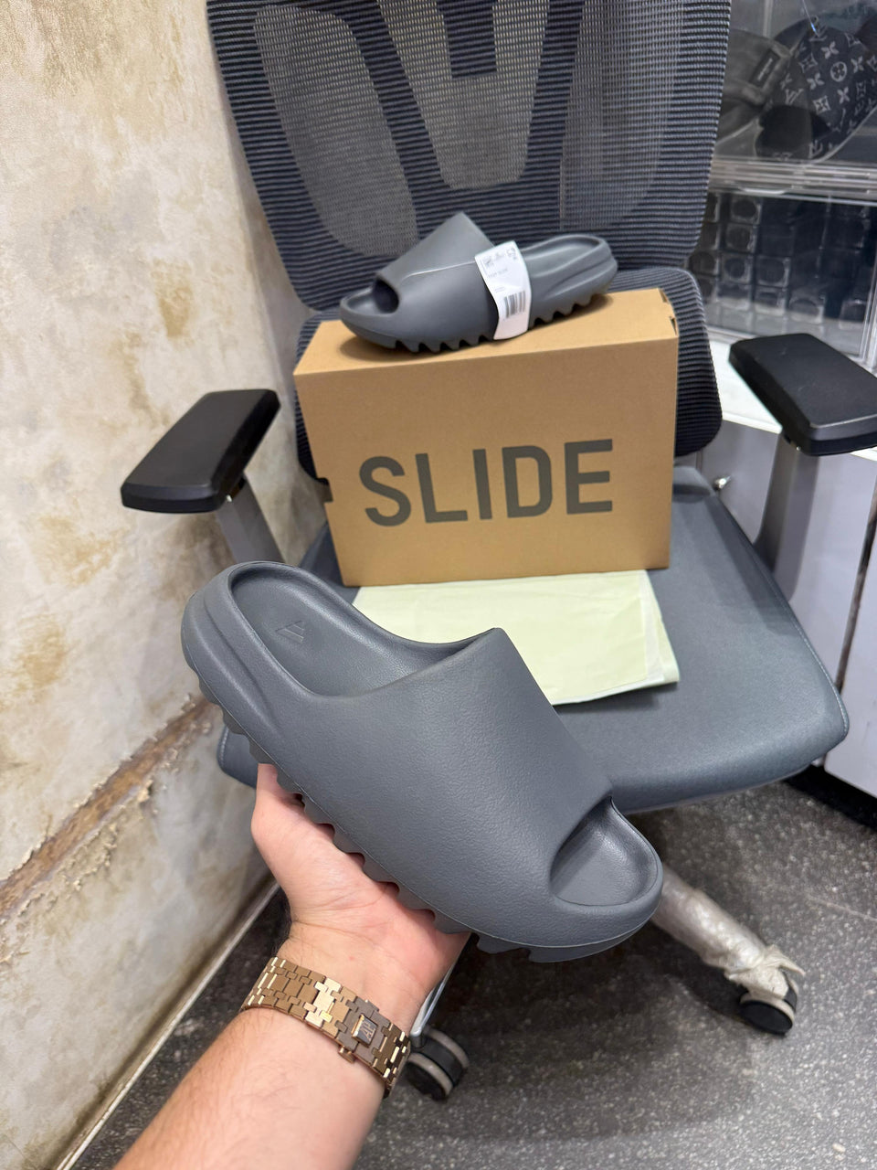Adidas Yeezy Onyx Slides