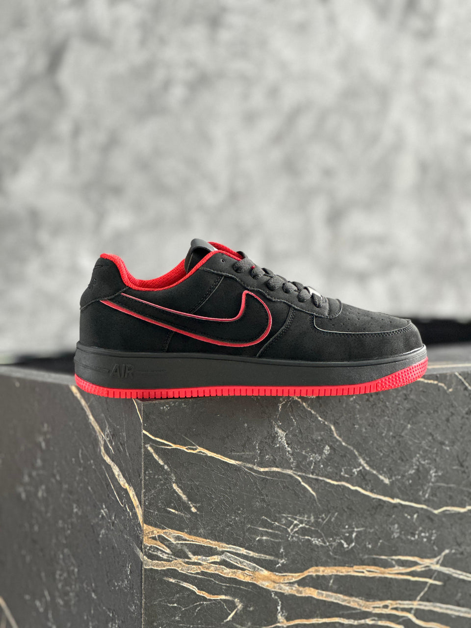 NIKE AIRFORCE 1 LOW BLACK AND RED LIMITED EDITION!!!