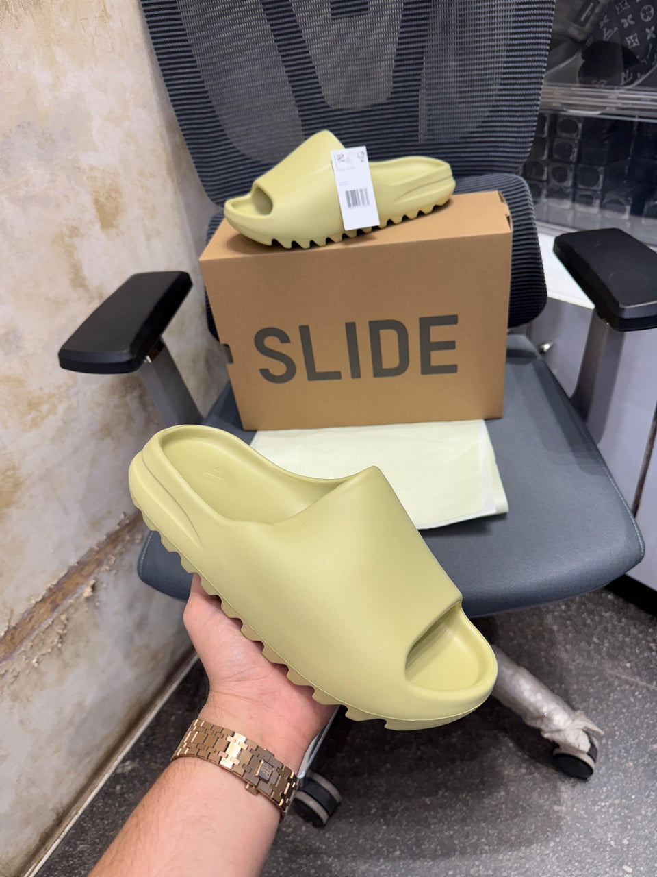 Adidas Yeezy Onyx Slides