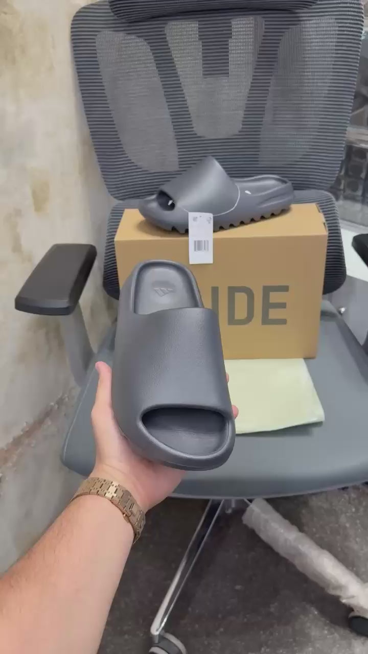 Adidas Yeezy Onyx Slides