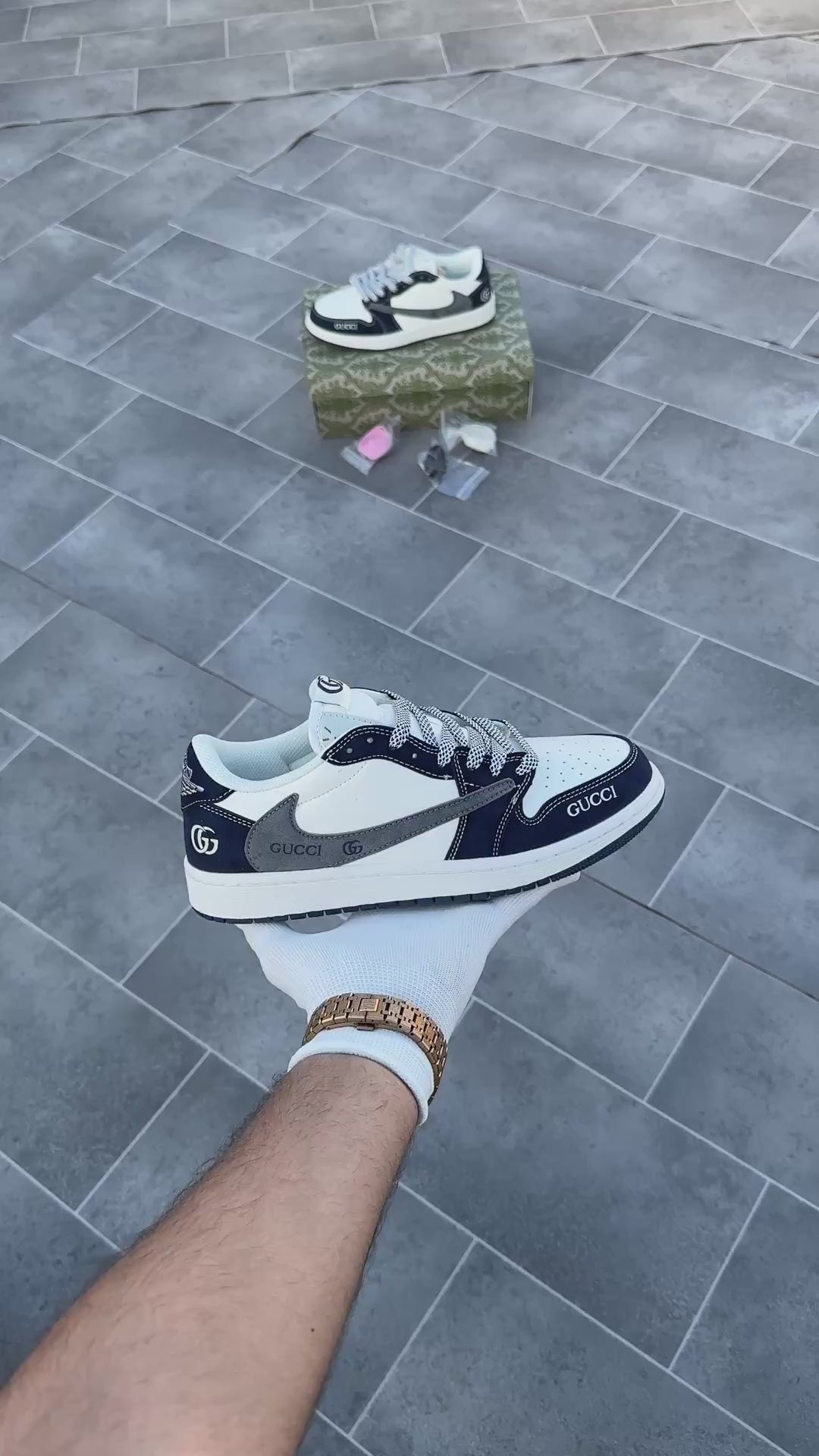 AIR JORDAN 1 LOW OG SP X GUCCI X TRAVIS SCOTT X FRAGMENT DESIGN