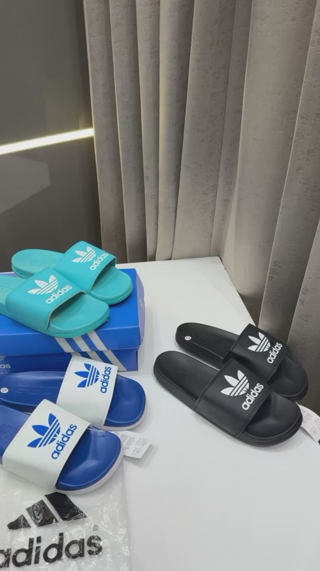 ADIDAS ADILETTE LITE SLIDES