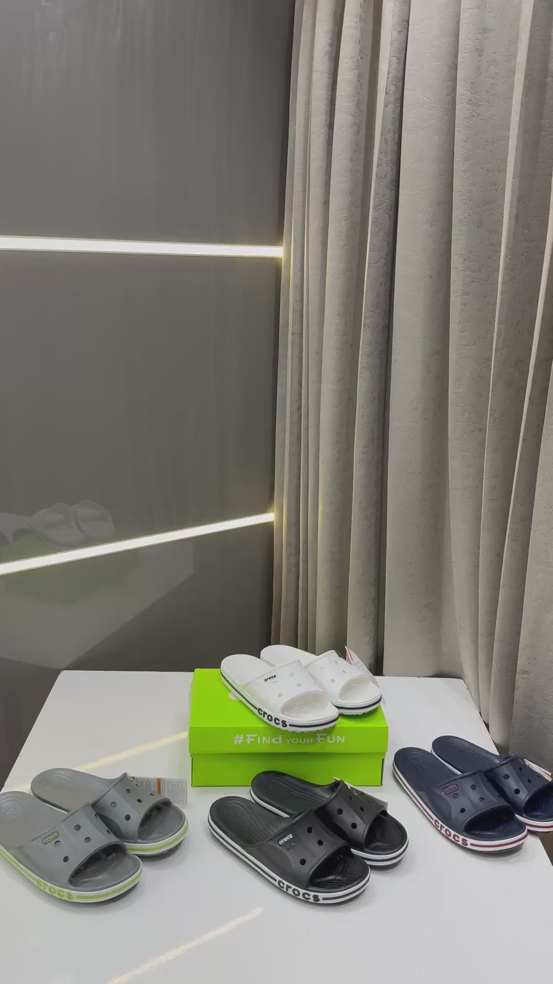 CROCS BAYABAND SLIDES
