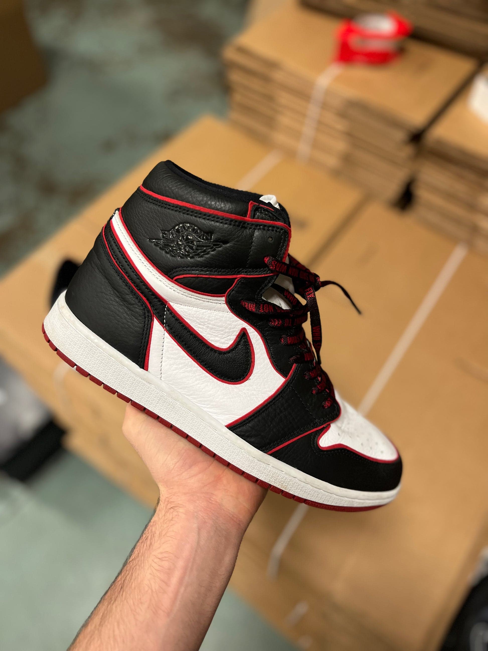 AIR JORDAN 1 RETRO HIGH OG BLOODLINE