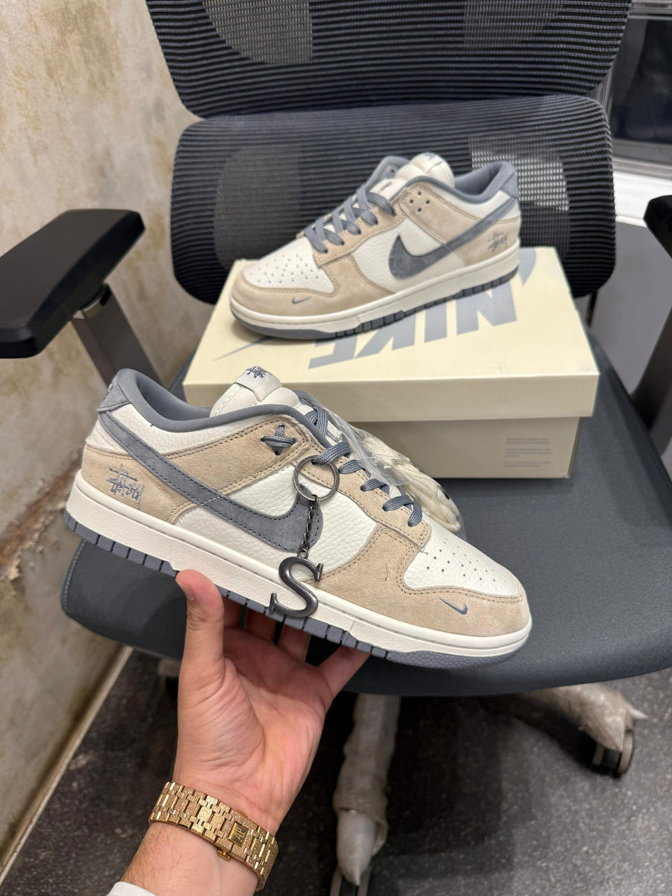 NIKE SB DUNK LOW RICE CARBON