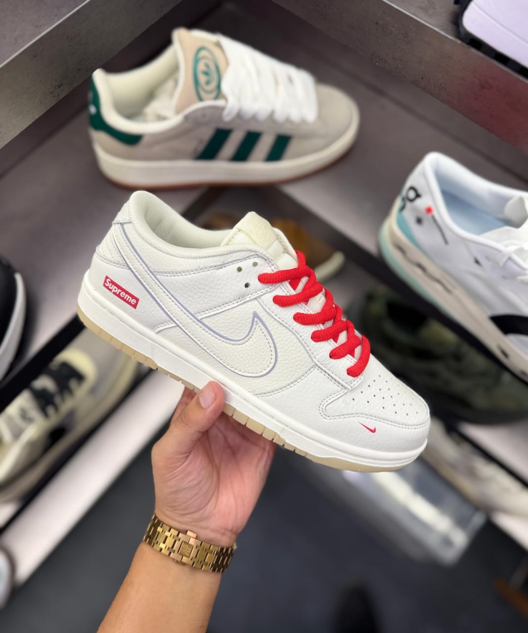 NIKE X SUPREME SB DUNK LOW