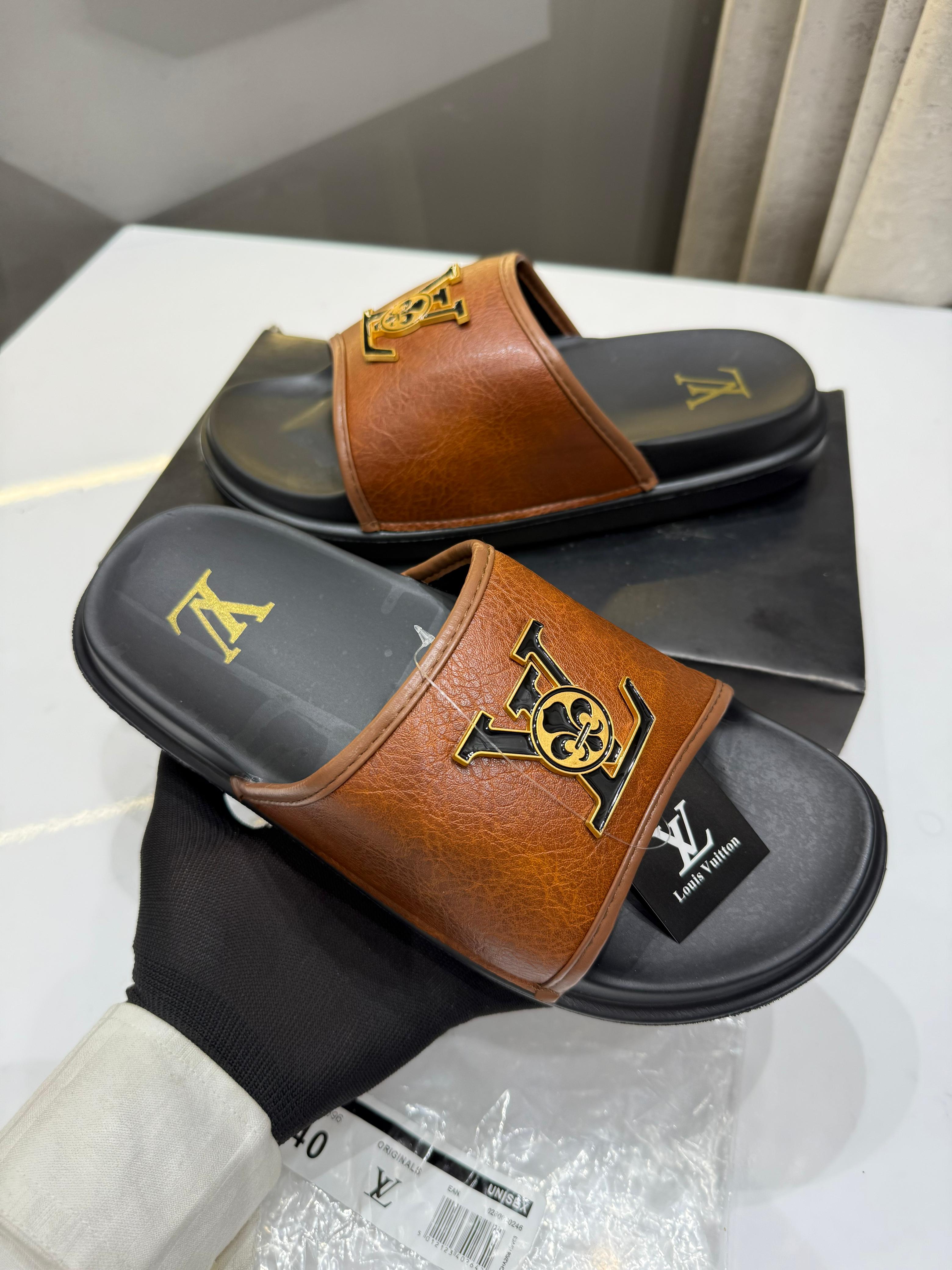 LOUIS VUITTON CROCS LITE 360