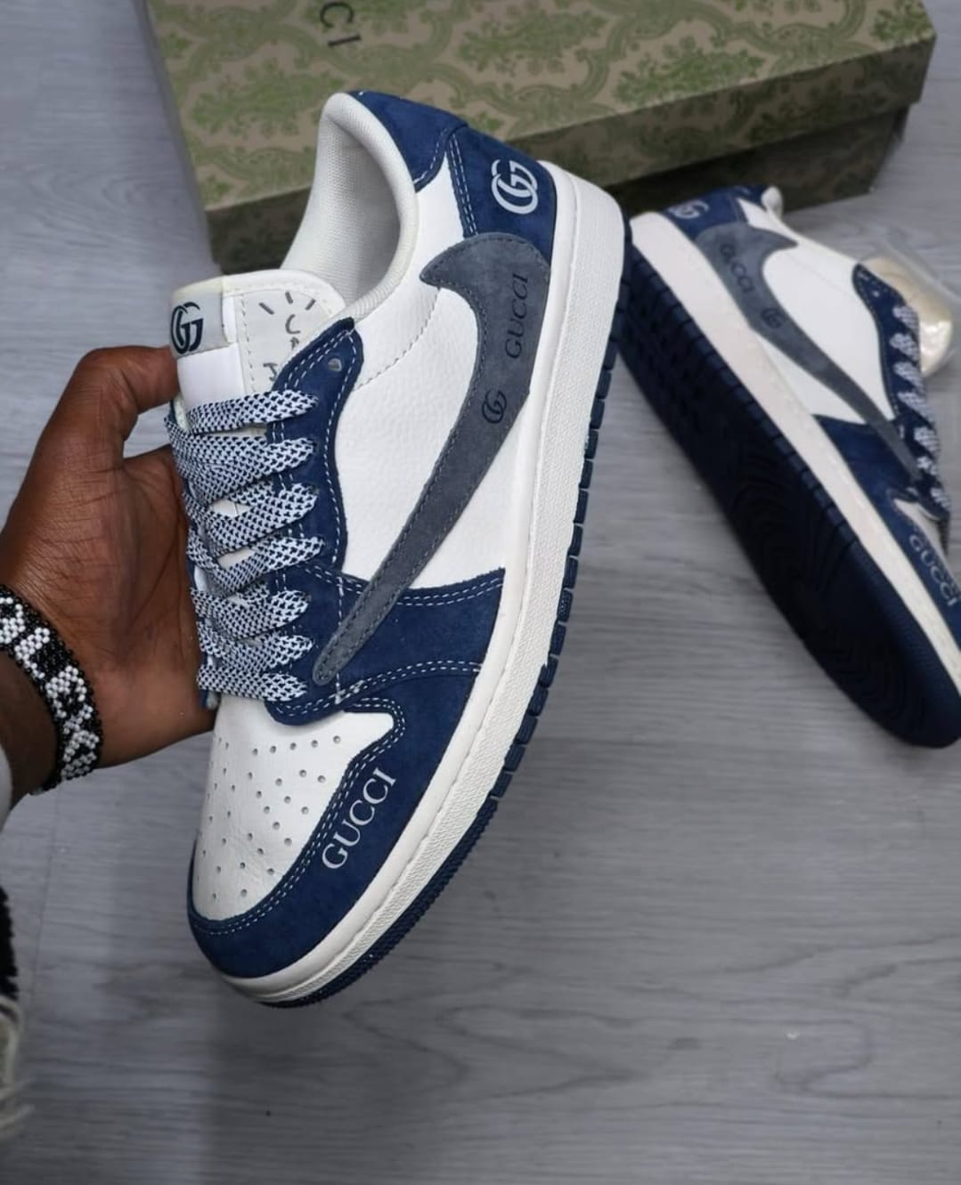 AIR JORDAN 1 LOW OG SP X GUCCI X TRAVIS SCOTT X FRAGMENT DESIGN