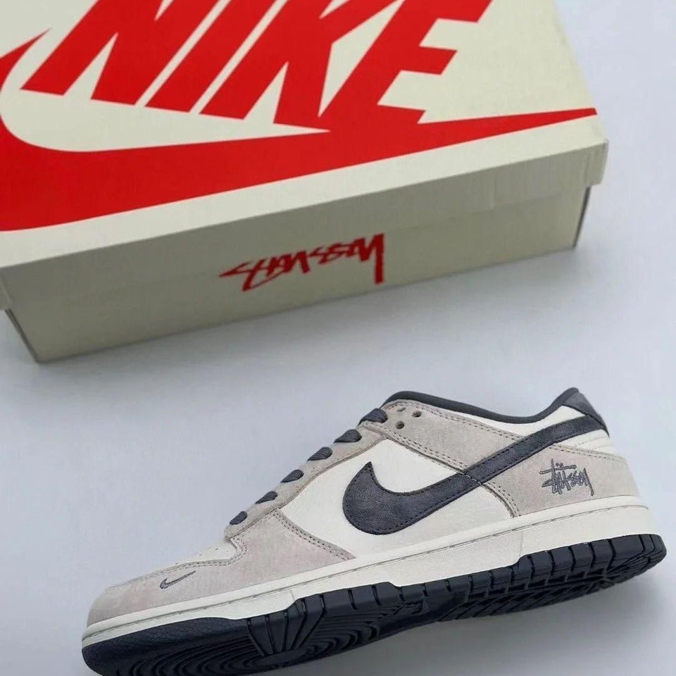 NIKE SB DUNK LOW RICE CARBON