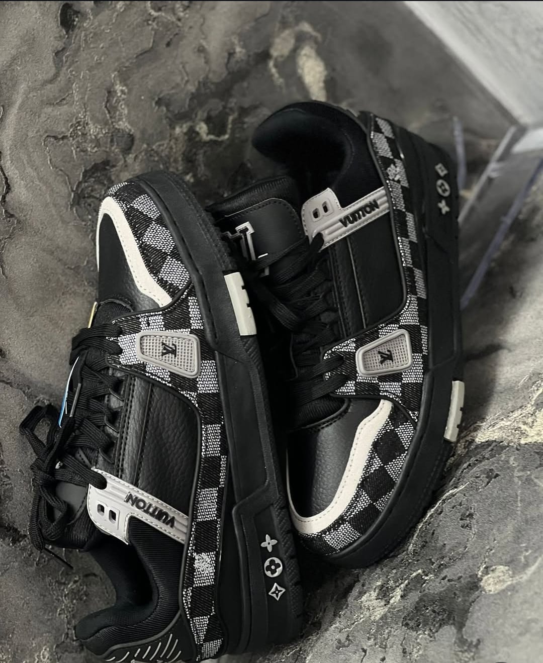 LOUIS VUITTON TRAINER DAMIER
