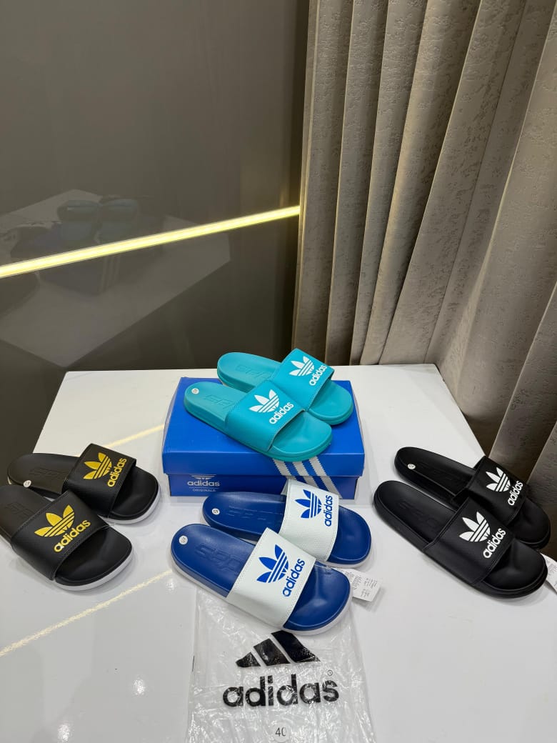 ADIDAS ADILETTE LITE SLIDES