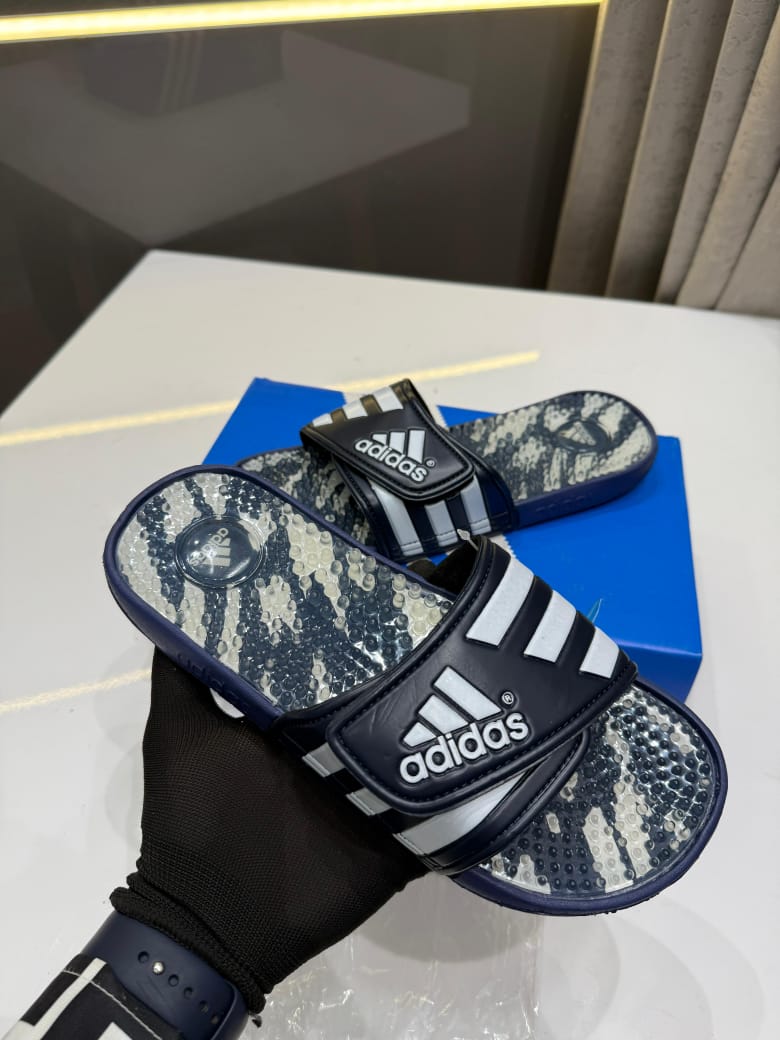 ADIDAS ADILETTE SLIDES