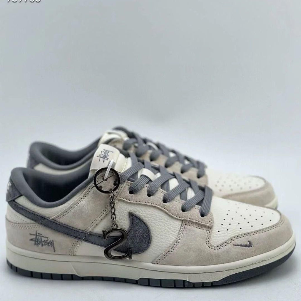 NIKE SB DUNK LOW RICE CARBON