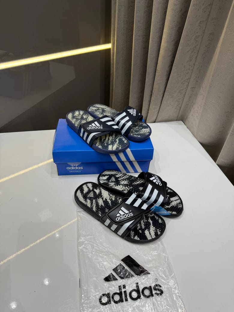 ADIDAS ADILETTE SLIDES