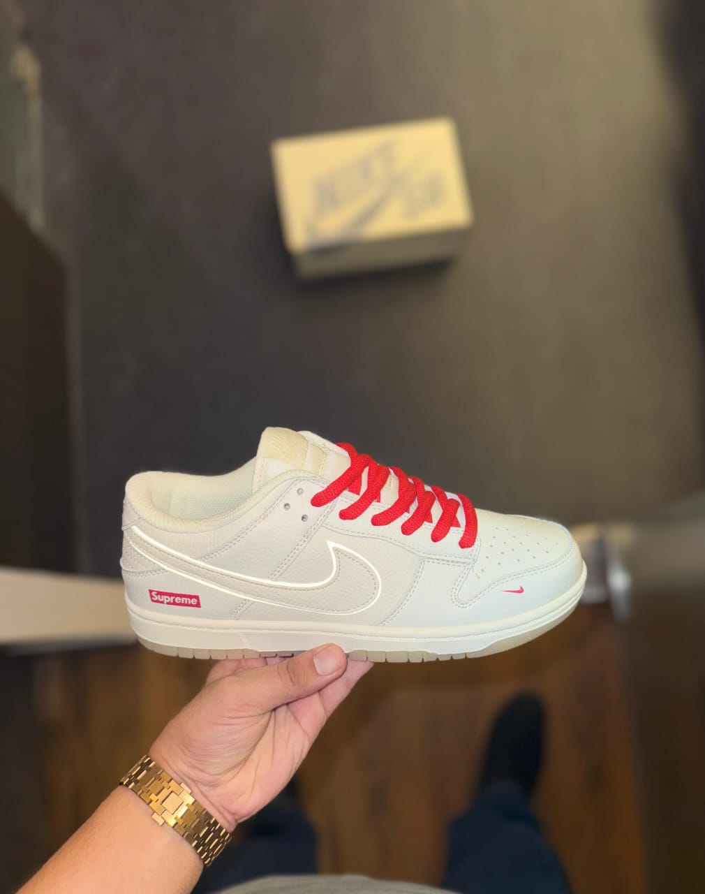 NIKE X SUPREME SB DUNK LOW