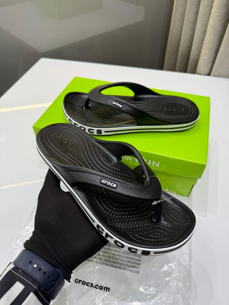CROCS BAYABAND SLIPPERS